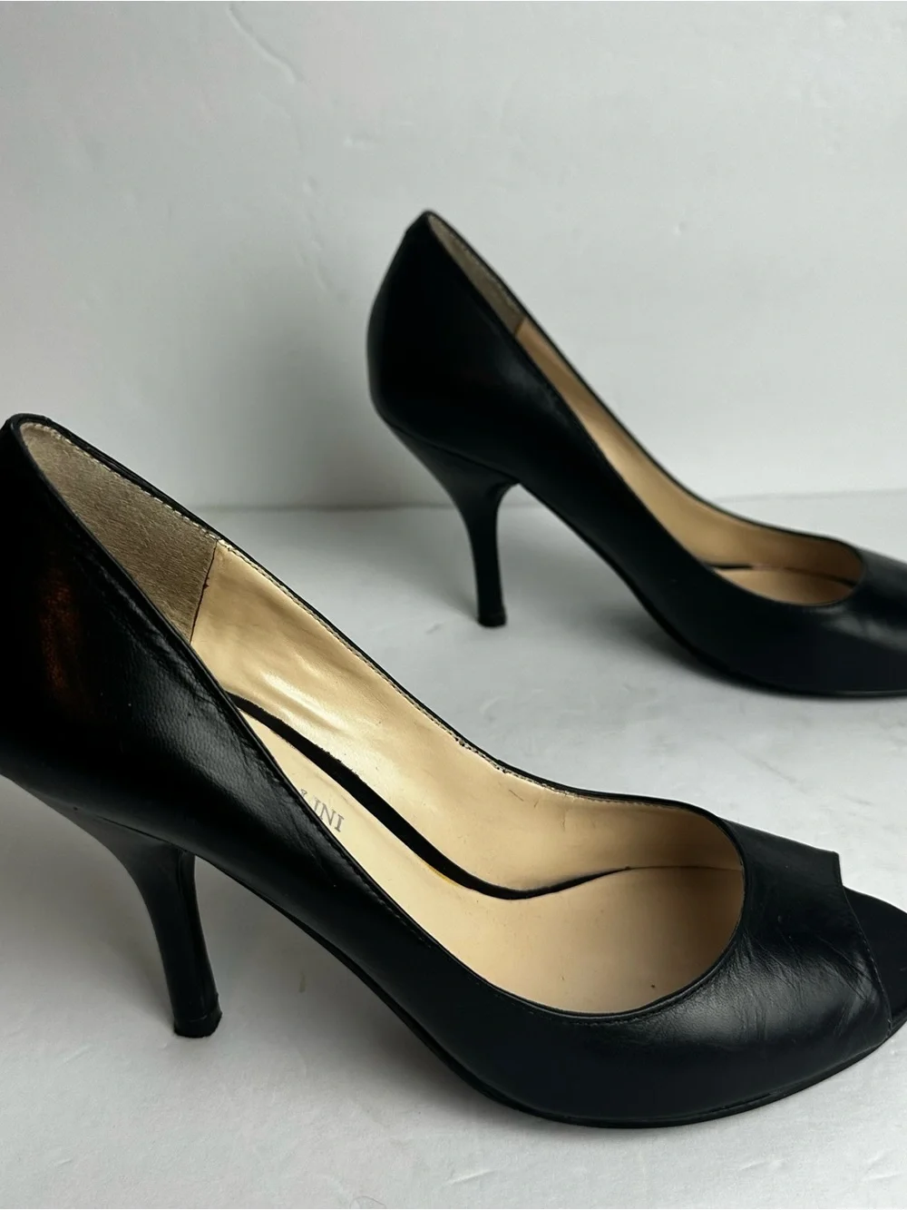 Enzo Angiolini Pumps Women's Size 8.5 Heels Shoes Peep Toe Black Business